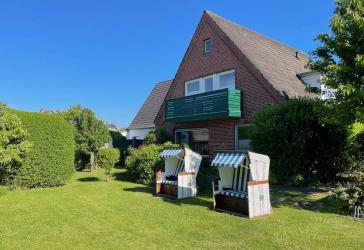 Wohnhaus mit vier genehmigten Ferienwohnungen in Tinnum