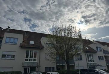 3-Raum-Wohnung in ruhiger Lage mit Balkon an Küche und Wohnzimmer und Tiefgaragenstellplatz