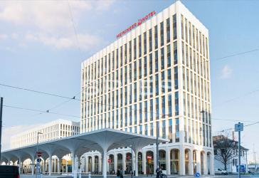 Attraktive Ladenfläche am neuen Fernbusterminal für Dienstleistung und Handel