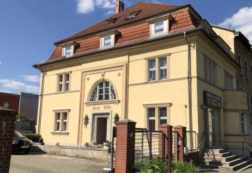 gemütliche 3 Raum Wohnung in der Stadtvilla