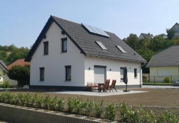 Schlüsselfertiger Neubau-Erstbezug zum guten Preis in 01796 Struppen