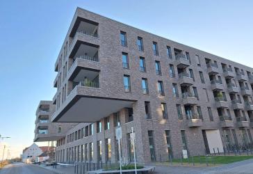 Zentrumsnah und Wasserblick - 3-Zimmer-Wohnung mit Balkon im Erstbezug