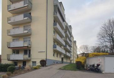 Möblierte 2 Zi.-ETW mit Balkon & KFZ-Stellplatz