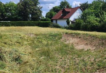 Grundstück für Doppelhaushälfte zu verkaufen!