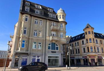 FORST: Mehrfamilienhaus direkt an der Stadtkirche - ca. 1.800 m² Wohnfläche per SOFORT zu VERKAUFEN
