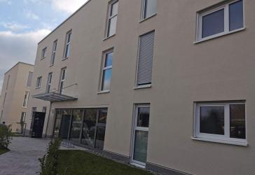 Hochwertige Neubau 3 Zimmerwohnung mit. TG-Stellplatz und Einbauküche zu verkaufen