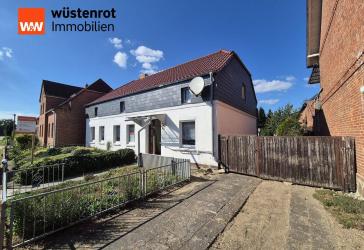 Echt Preiswert ! Einfamilienhaus mit Stall Schuppen Garage - ohne Käuferprovision