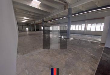 Ebenerdige Lager- und Produktionsfläche mit 850 m² in Norderstedt