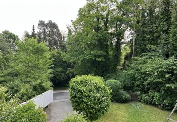 Geothermie - Pullach - helle, große Wohnung auf parkähnlichem Grundstück