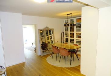 3,5-Zimmer-Wohnung mit zwei Balkonen grenznah