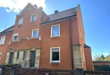 Sanierungsbedürftige Doppelhaushälfte in bester Innenstadtlage von Forchheim!