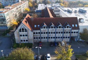 Moderne Büros mit gehobener Ausstattung | sehr gute Anbindung | Kantine im Haus
