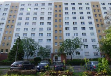 Attraktive Kapitalanlage: Sonnige Wohnung in zentraler Lage 'vermietet' mit Wannenbad und Aufzug