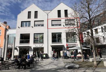 Neuwertiges City-Büro mit bestem Blick auf die FuZo!