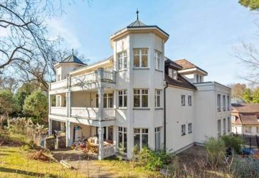 Ruhiges, helles Penthouse mit großem Balkon in begehrter Toplage von Wannsee - Nur ohne Makler !