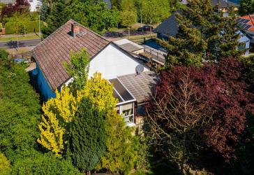 Mit Wintergarten, Einbauküche, Pool, Garten, opt. Einliegerwohnung: Einfamilienhaus in Fredersdorf