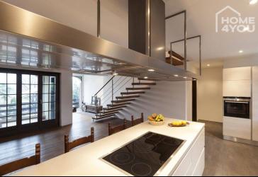 Unikat: Moderne Loft-Wohnung in saniertem Gutshof, 4,5 Zi., 3 SZ, 110 qm, hoher Steuervorteil