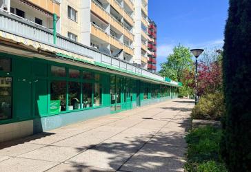 Vielseitige Gewerbefläche mit großem Gemeinschaftsraum in Leipzig-Grünau – beste Lage nahe Allee-Center