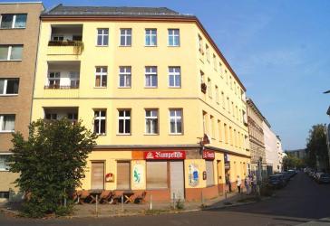 Historisches Wohn- und Geschäftshaus in Berlin Charlottenburg - charmantes Investment mit Tradition!