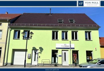 Wohnen & Arbeiten perfekt kombiniert - modernes Wohn- und Geschäftshaus