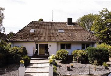 Einfamilienhaus (freistehend) mit Einliegerwohnung