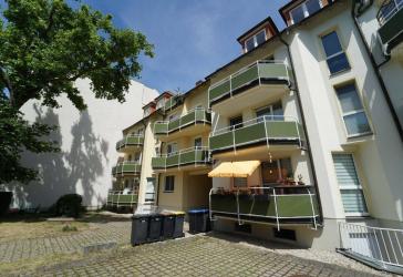 I frei werdend * 3-Raum ETW mit Balkon und Stellplatz in guter Lage I
