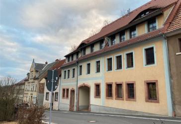 Gemütliche 2-Zimmer mit Laminat in ruhiger Lage!