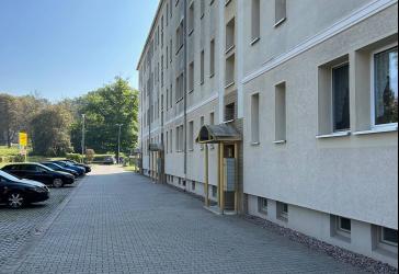 Erdgeschoßwohnung mit drei Zimmern