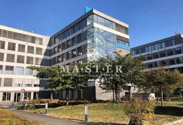 Büro mit guter Verkehrsanbindung in Eschborn