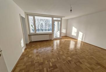 Großzügige 2 Zimmer Wohnung zur Miete in Bogenhausen