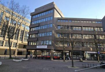5,90 € pro m² - Büroetagen mit insg. ca. 2.200 m² Fläche in Saarbrücken-City zu vermieten