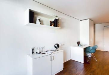 DIE ZIMMEREI | Helle & möblierte Wohnung in begehrter Lage ideal für Berufseinsteigende | Maxi Bude