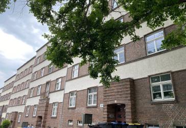 Wartburgstr. * BiTTe oBeN KLinGeln ---- 3 Zimmer im DG !!!!!