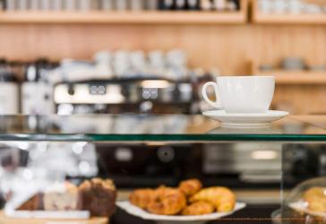 ERSTBEZUG für Backshop mit Cafe, Barista-Coffeshop, Bistro etc. - NACH SANIERUNG des Bestandsgebäudes - Fertigstellung 2027