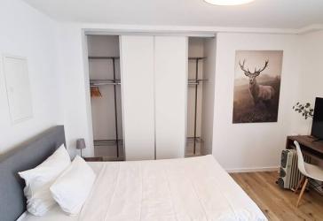 GRUNDform-Immobilien ! Lust zum Wohnen ? Komplett möbliert - gemütlich - Mitten im Geschehen !