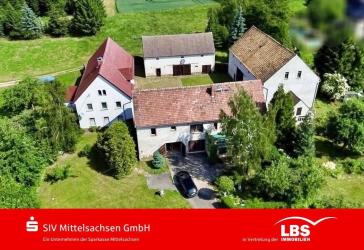 Großer, sehr gepflegter 4-Seitenhof