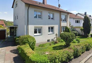 großzügiges Wohnen mit Garten - ideal für Familien: 3-Familienhaus in Esslingen-Sulzgries