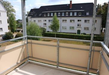 Moderne Whg. im 1.OG + Balkon + EBK Abkauf Vormieter mögli.