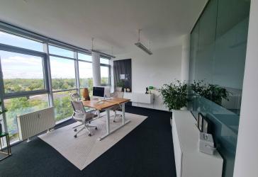 'THE VIEW': Helles großes Büro im SHARED OFFICE Bereich
