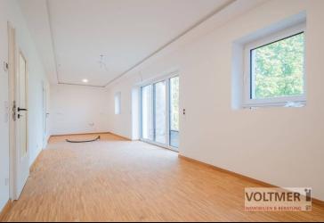 FAST FERTIG - kernsaniertes Zweifamilienhaus in Neunkirchen!