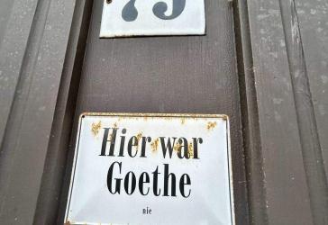 Kapitalanlage mit Stil - Vermietete Gründerzeitwohnung in gepflegter Stadtvilla