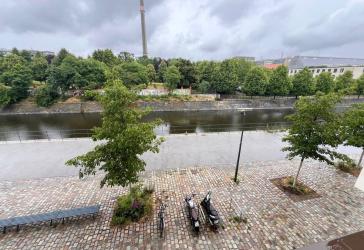 Mitte: 2-Zi-NB-Wohnung - WASSERBLICK - 66 m² - 2 TERRASSEN, EBK LUXUS Bad - per SOFORT zu VERKAUFEN