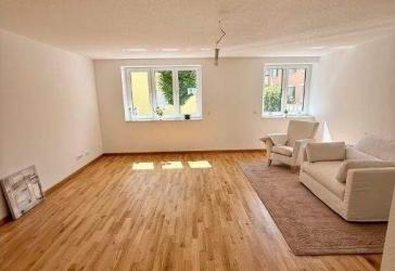Komfortable 4-Zimmer Wohnung mit großer Terrasse im Stadtzentrum von Bad Krozingen