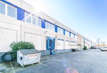 Attraktive Lager-/ Logistikfläche in Hilden | Rampen-/ und ebenerdige Andienung | angrenzende Büros