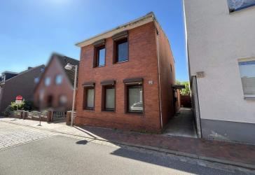 Mitten in der City: Einfamilienhaus im Zentrum von Itzehoe