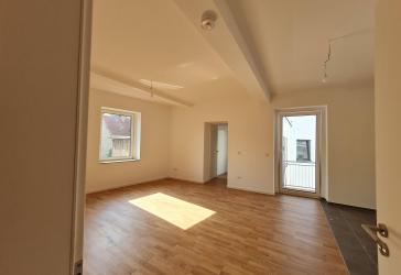 Schicke 3- Zimmerwohnung mit Balkon zu vermieten!