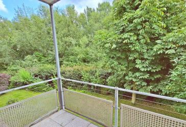 Wohnen mit Blick in die Natur++schöne 2-Zimmer-Wohnung++mit Balkon u. Wintergarten