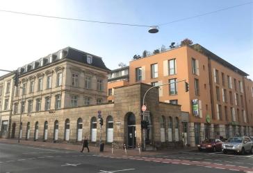 Zentral gelegene Büro- und Praxisräume 110 m² - Tiefgarage