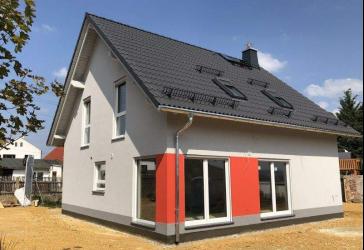 Der individuelle Klassiker: Massives & Energieeffizientes Kern-Haus!