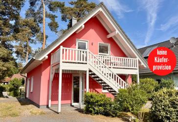 HORN IMMOBILIEN ++ Röbel an der Müritz Ferienhaus mit 2 Wohnungen, 2x Kamin und 2x Sauna + Einbauk.
